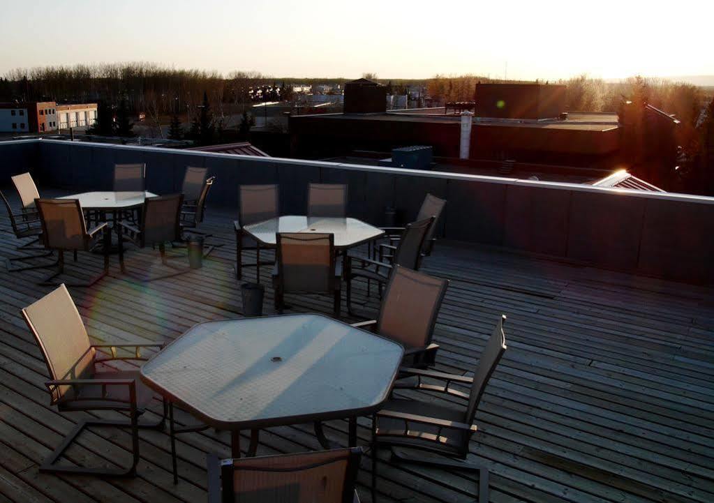 Executive House Suites Hotel & Conference Centre High Level Exterior foto